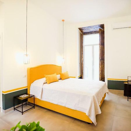 Sant'Anna 44 Bed and Breakfast Neapel Exteriör bild