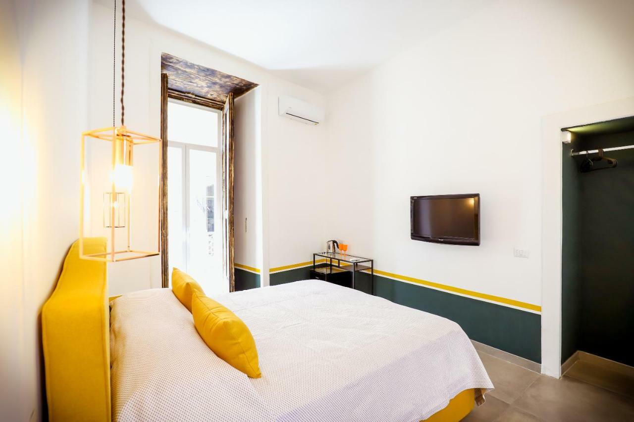 Sant'Anna 44 Bed and Breakfast Neapel Exteriör bild