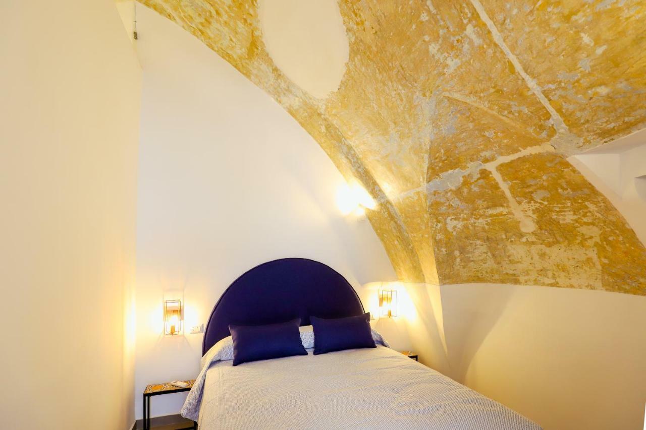 Sant'Anna 44 Bed and Breakfast Neapel Exteriör bild