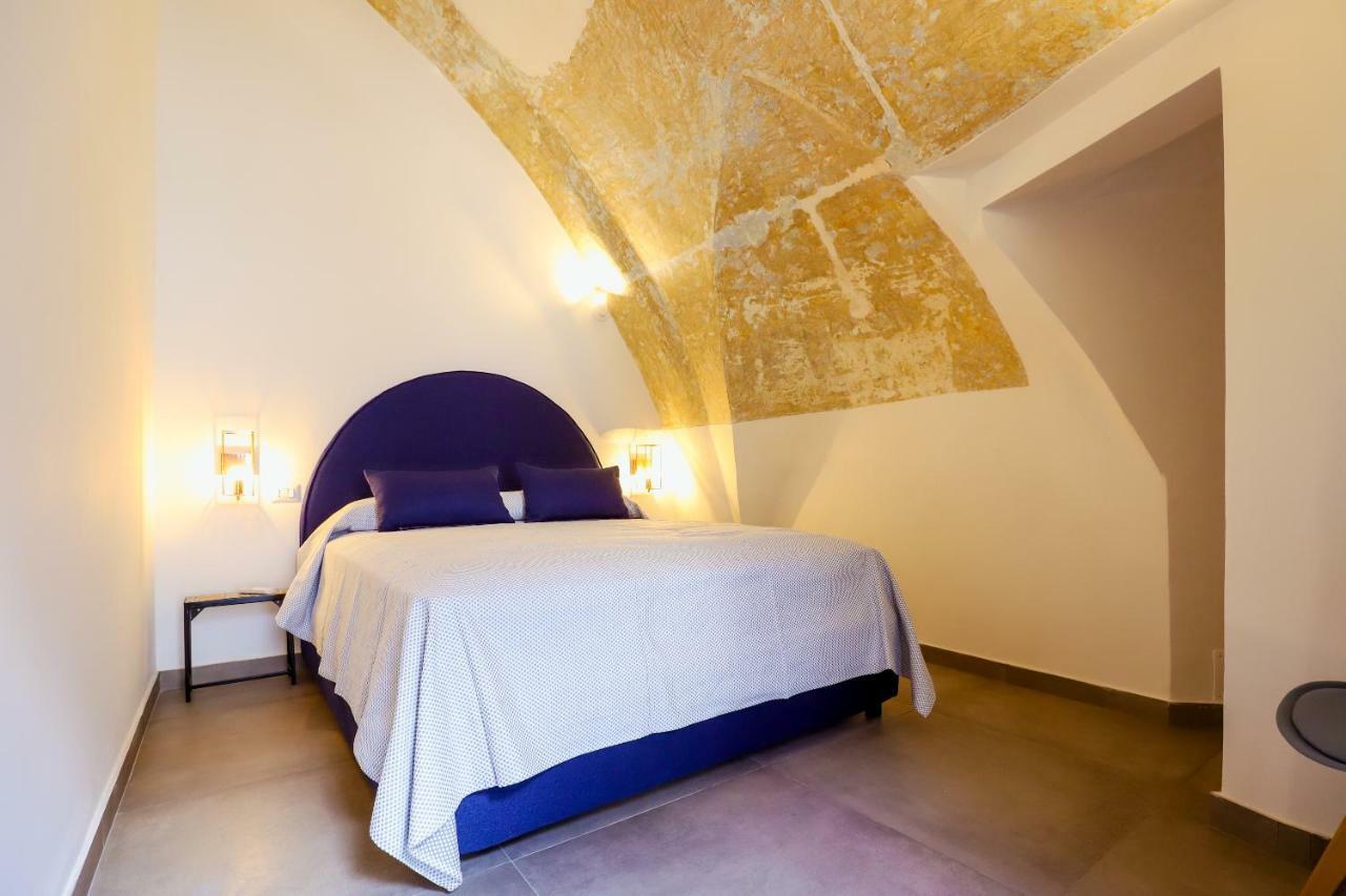 Sant'Anna 44 Bed and Breakfast Neapel Exteriör bild