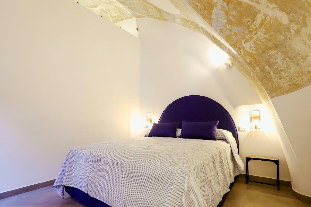 Sant'Anna 44 Bed and Breakfast Neapel Exteriör bild