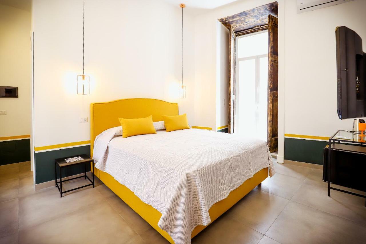 Sant'Anna 44 Bed and Breakfast Neapel Exteriör bild